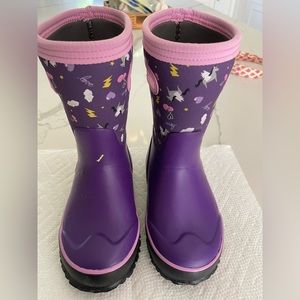 Like New:  Bogs winter boot, unicorn print